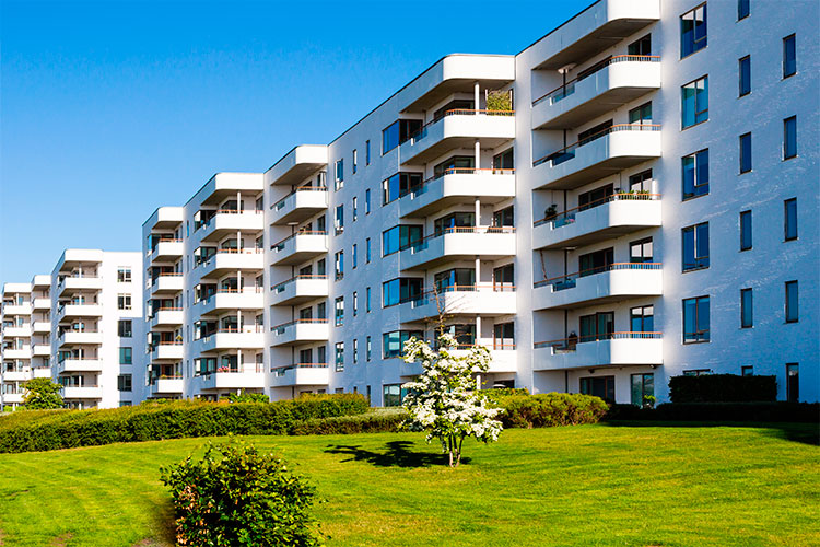 Condominios y comunidades